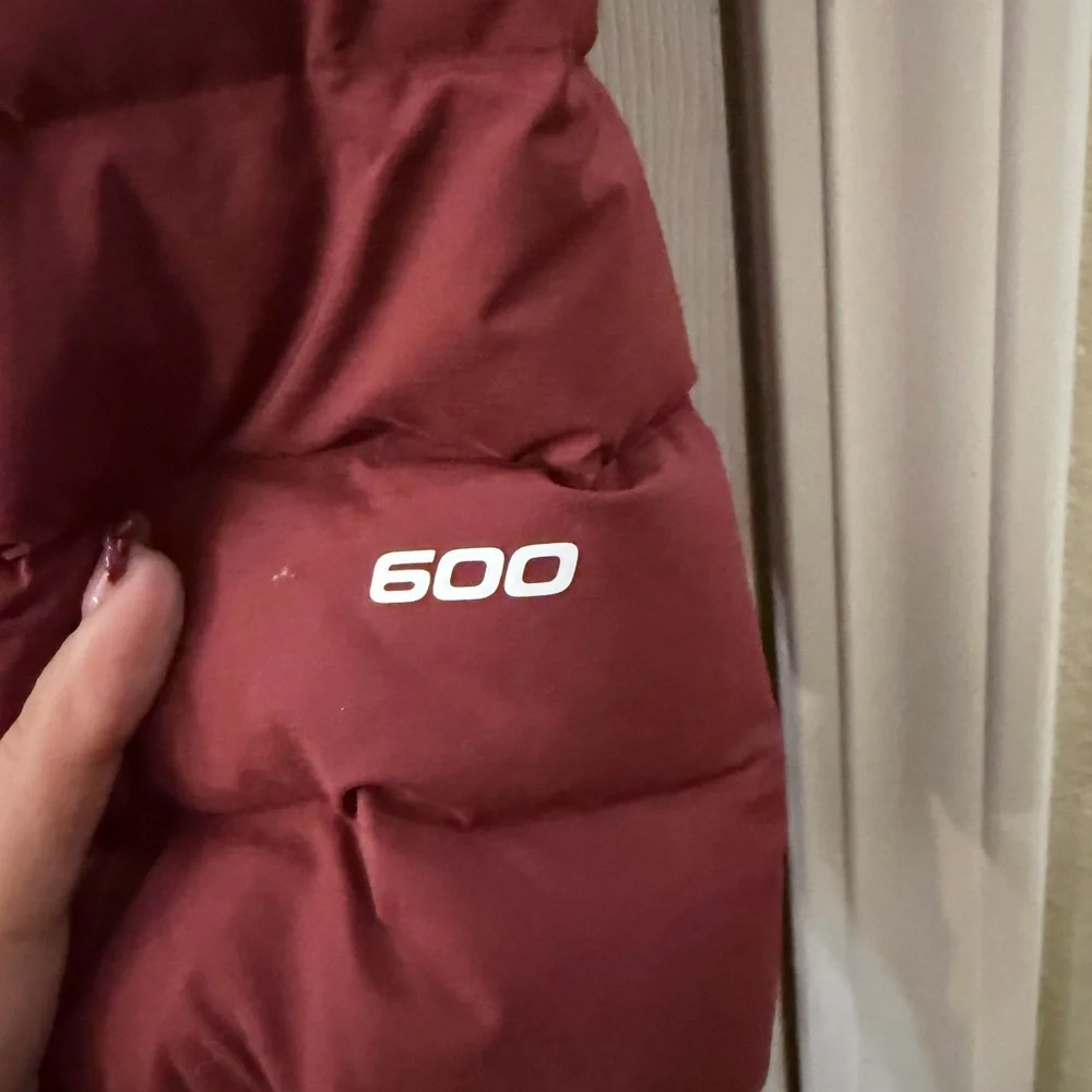 The North Face Puffer Jacket - Picture 7 of 9